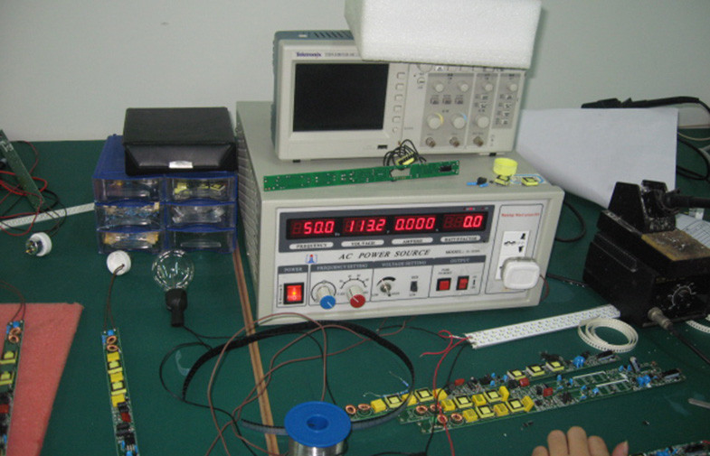 SHENZHEN YUCHIP LIGHTING CO., LTD manufacturer production line