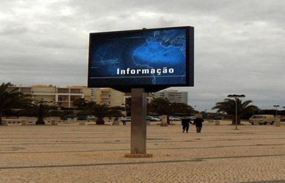 img.alt