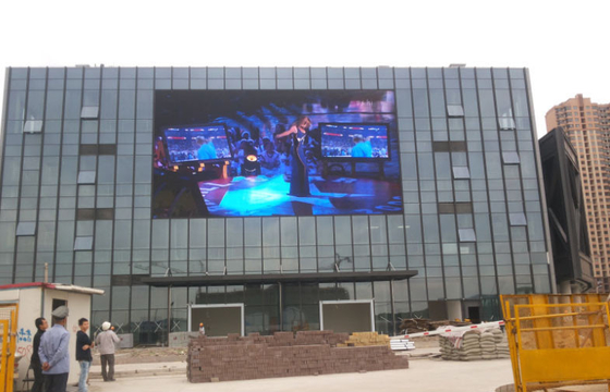 Outdoor P8 Dual Maintenance LED Displays High Resolution Full Color Led Screen