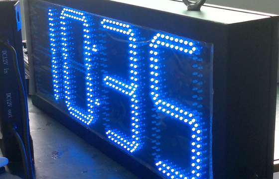 Customized LED Scrolling Message Board Signs For Time and Temperature