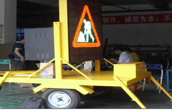 High Brightness 3G GPRS Remote Control Traffic LED Display AC 230V Led Billboards