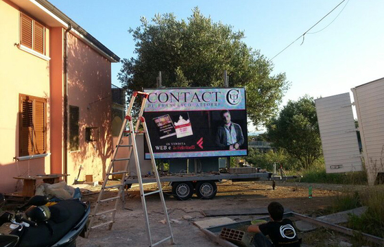 P8 DIP246 Truck LED Display , Advertising Mobile Led Screen Trailer